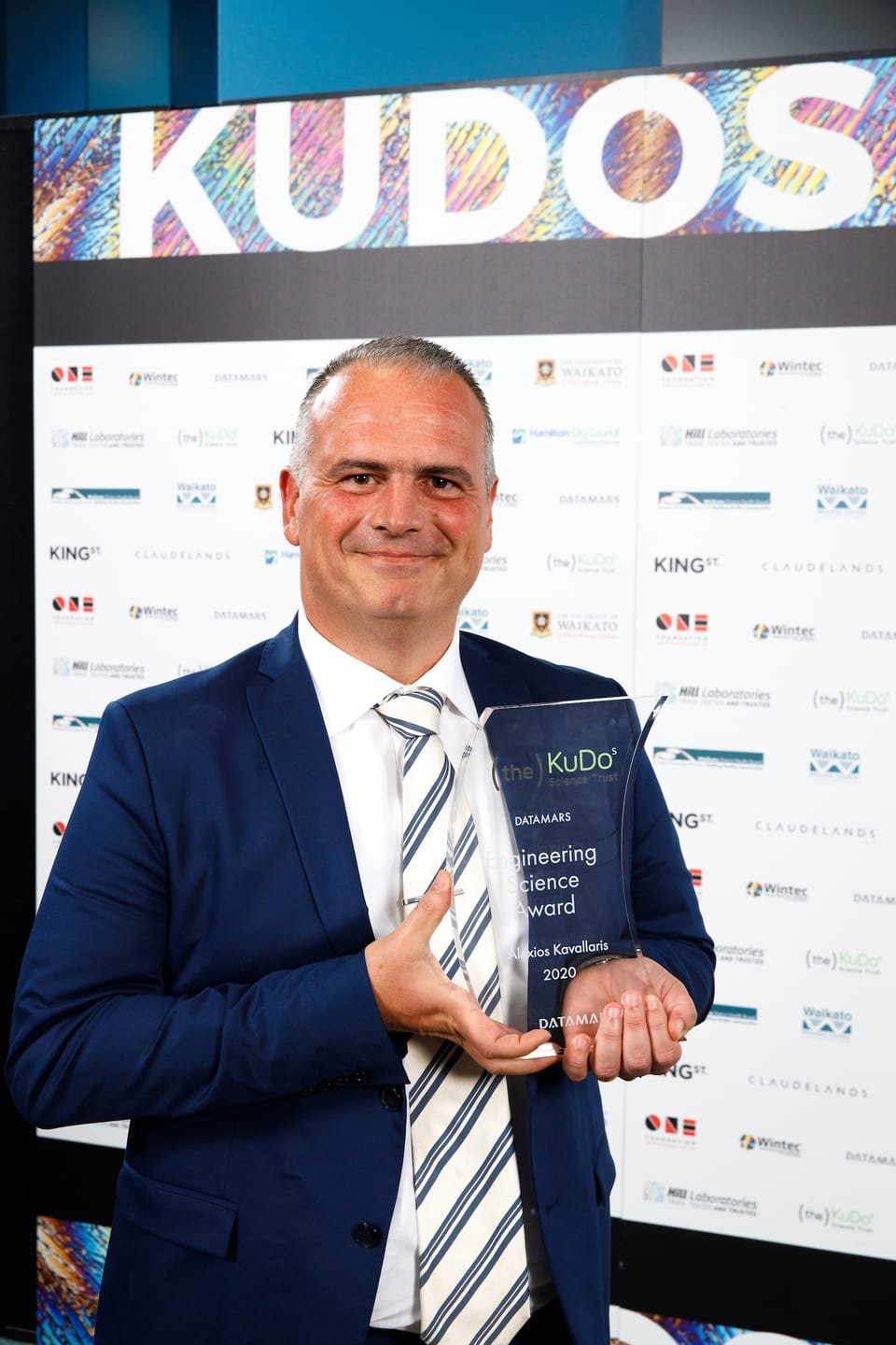 Alexios Kavallaris receiving the KuDos 2020 Engineering Science Award